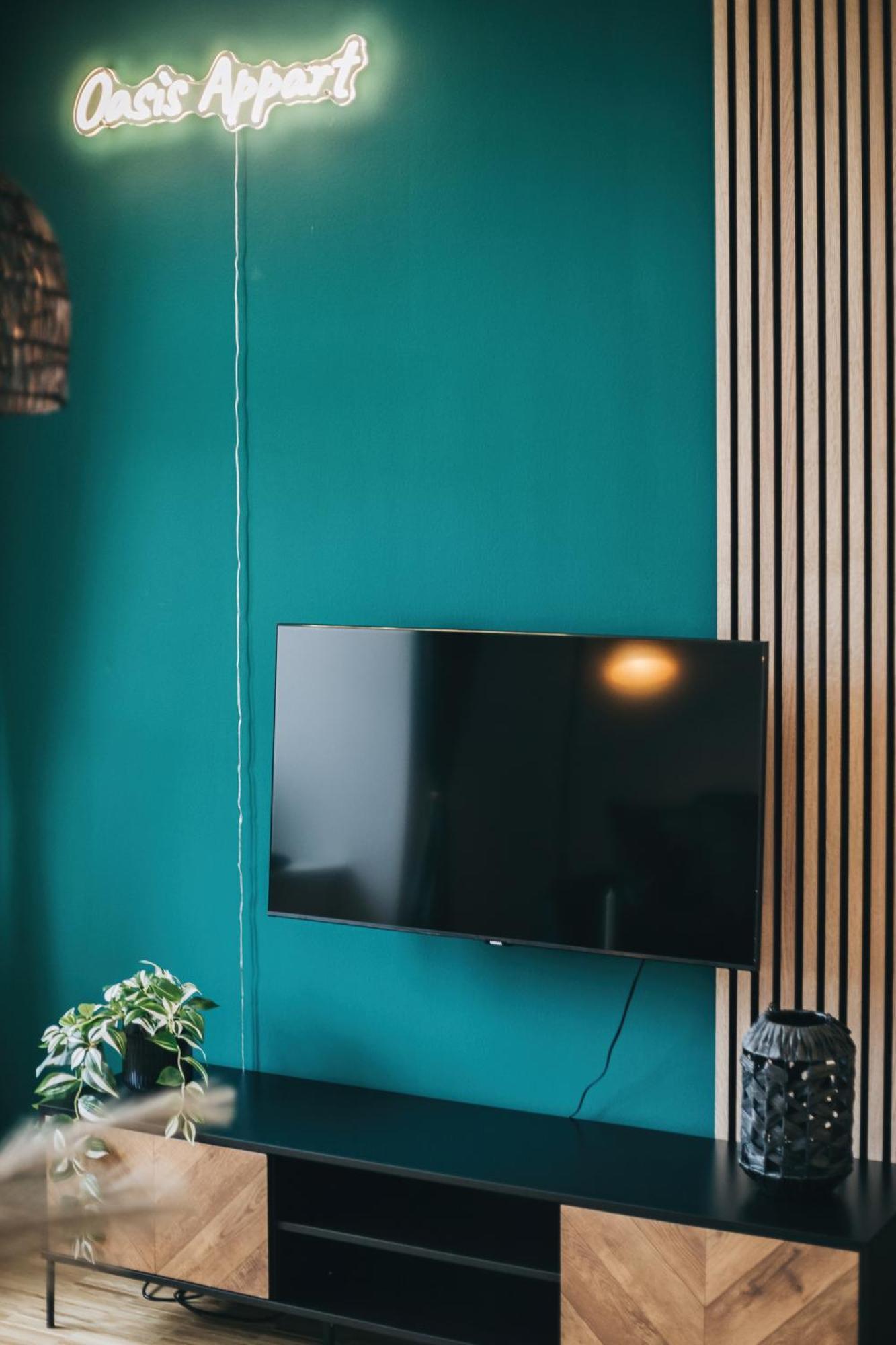 Oasis Appart - Wohnen In Dresden - Netflix - Tiefgarage - Dachterrasse Rum bild